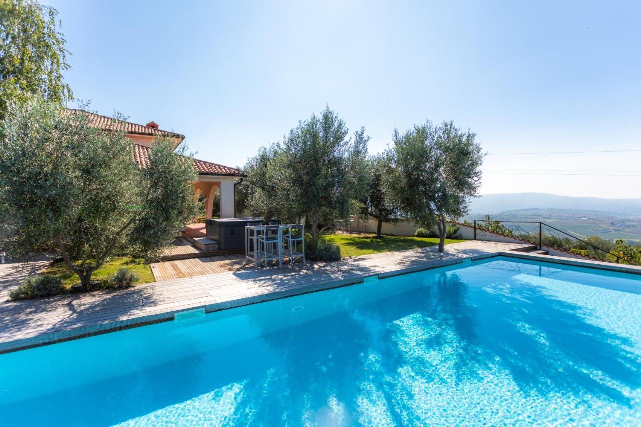 Villa Emi Zgornje Skofije Екстер'єр фото